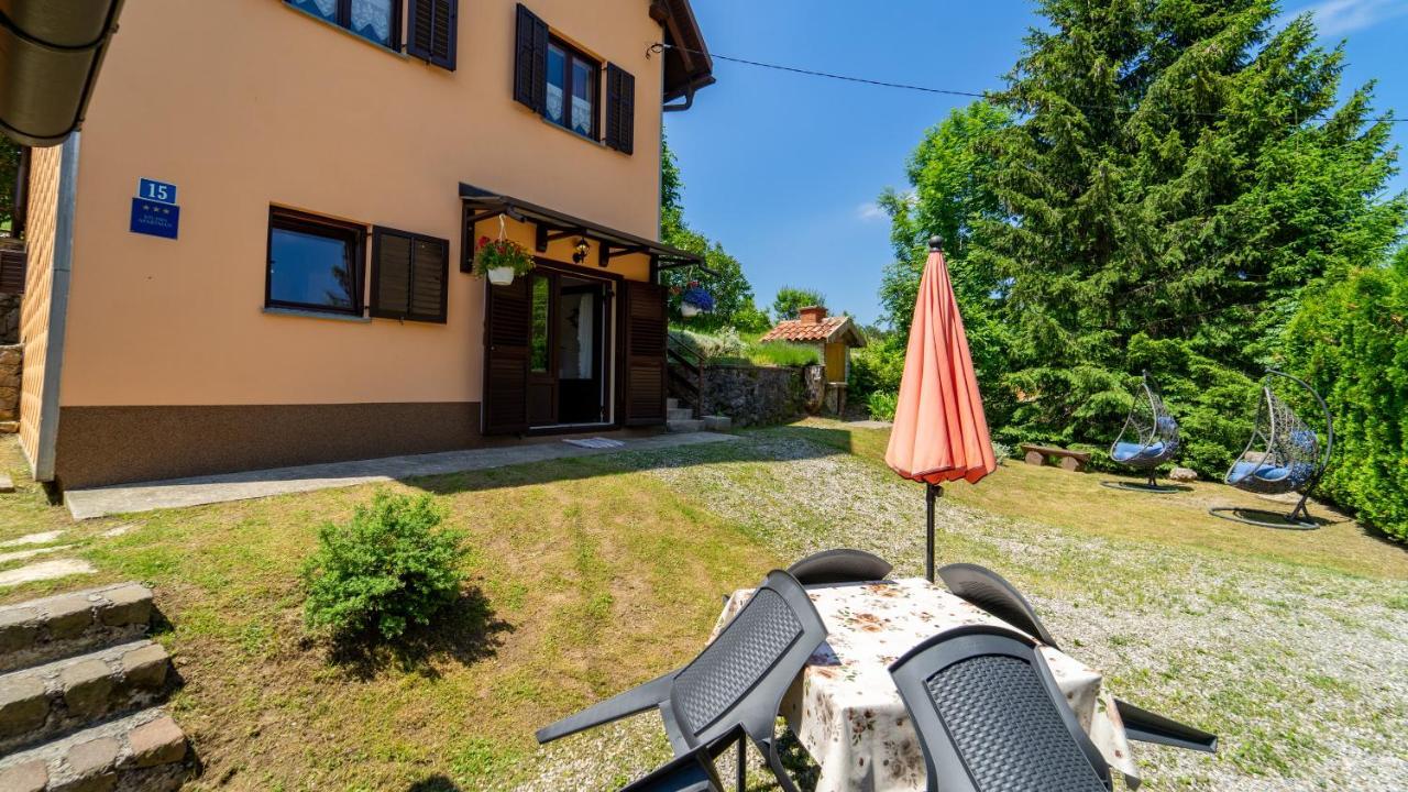 Karolina Apartment Fuzine Bagian luar foto