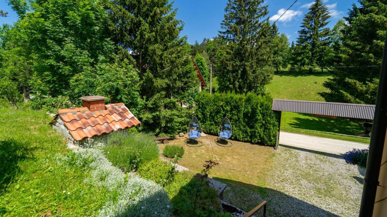Karolina Apartment Fuzine Bagian luar foto